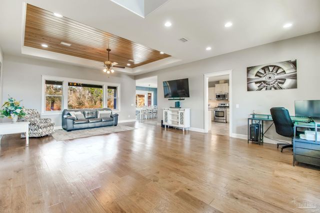 4940 Palmer Ridge Dr, Milton, FL 32570