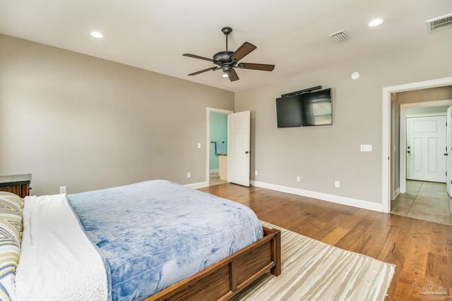 4940 Palmer Ridge Dr, Milton, FL 32570