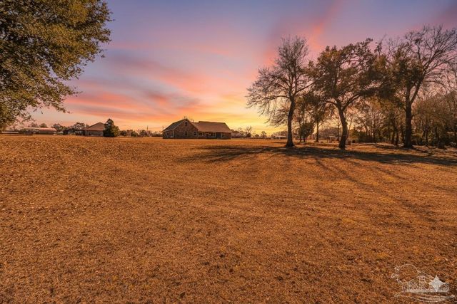 4940 Palmer Ridge Dr, Milton, FL 32570