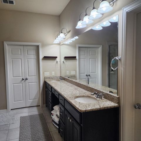 10082 Drawbridge Drive, Frisco, TX 75035