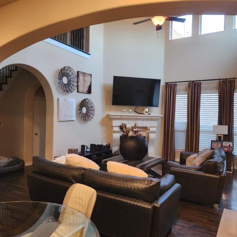 10082 Drawbridge Drive, Frisco, TX 75035