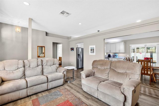 902 NE 130TH TERRACE, Silver Springs, FL 34488