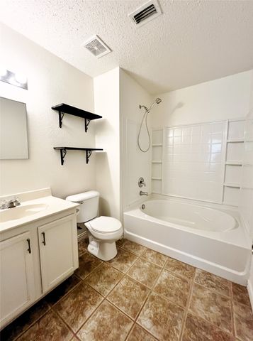 16556 Jasmine Springs Drive, Fort Worth, TX 76247