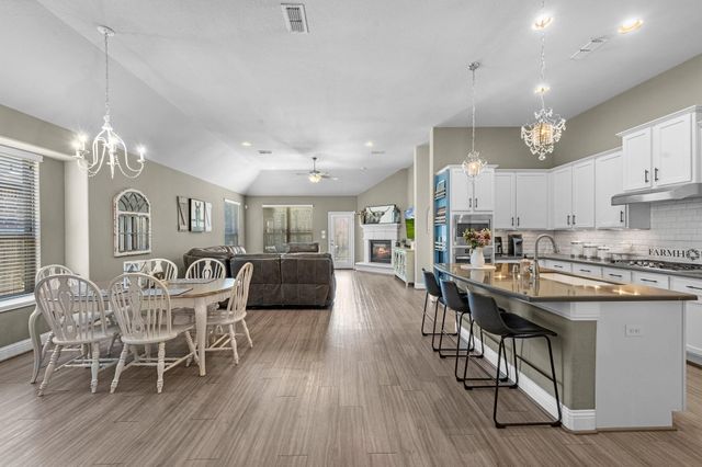 4731 Trickle Creek Court, Fulshear, TX 77441