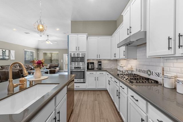 4731 Trickle Creek Court, Fulshear, TX 77441