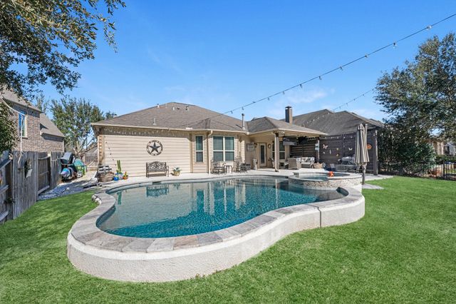 4731 Trickle Creek Court, Fulshear, TX 77441