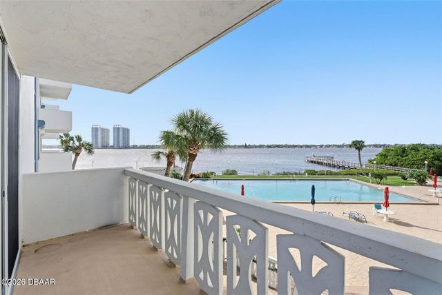 925 N Halifax Ave Apt 103, Daytona Beach, FL 32118