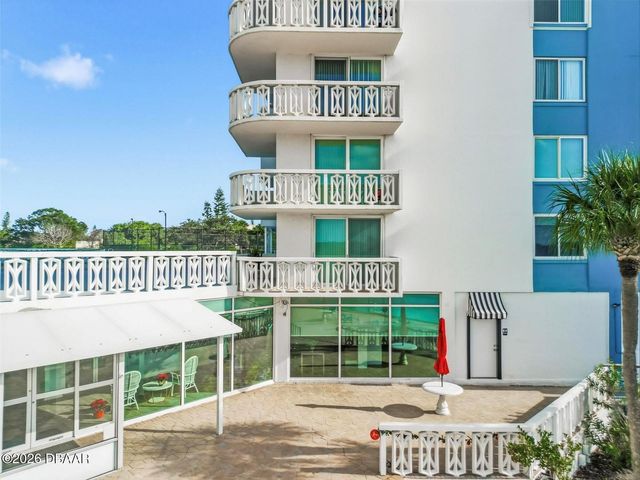 925 N Halifax Ave Apt 103, Daytona Beach, FL 32118