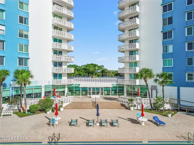 925 N Halifax Ave Apt 103, Daytona Beach, FL 32118