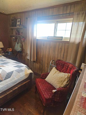 150 Tyrone Street, Dungannon, VA 24245