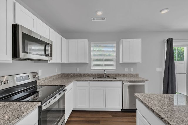2935 Winterberry Dr Unit 12, Nashville, TN 37207