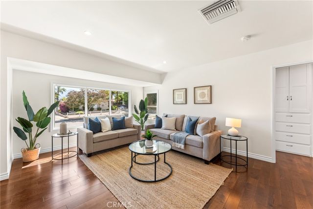 816 Sherwood Street, Redlands, CA 92373