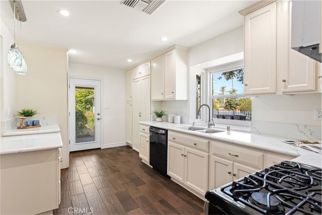 816 Sherwood Street, Redlands, CA 92373