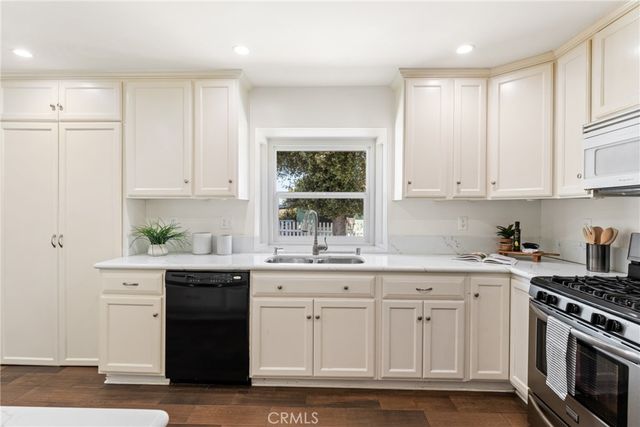 816 Sherwood Street, Redlands, CA 92373