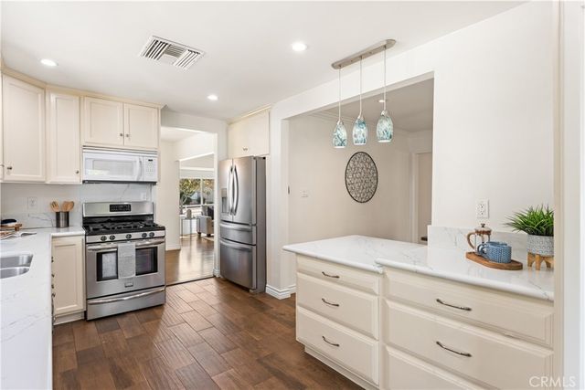 816 Sherwood Street, Redlands, CA 92373