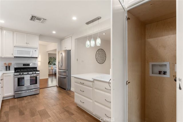 816 Sherwood Street, Redlands, CA 92373