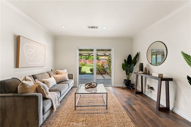 816 Sherwood Street, Redlands, CA 92373