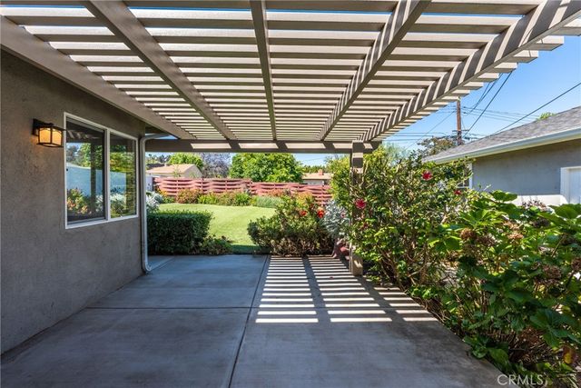 816 Sherwood Street, Redlands, CA 92373