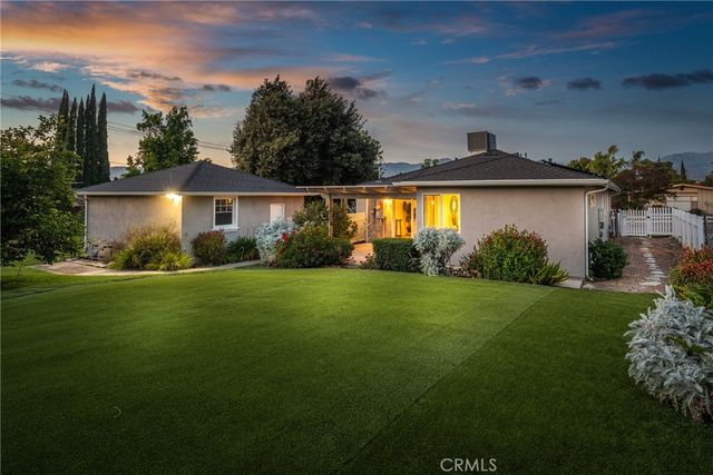 816 Sherwood Street, Redlands, CA 92373