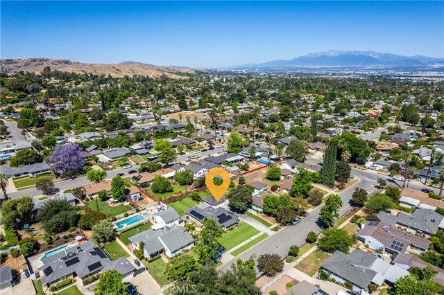 816 Sherwood Street, Redlands, CA 92373