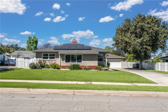 816 Sherwood Street, Redlands, CA 92373