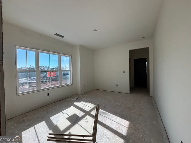 131 Hawthorne Lane, Forsyth, GA 31029