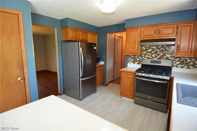 3285 Lester Road, Medina, OH 44256