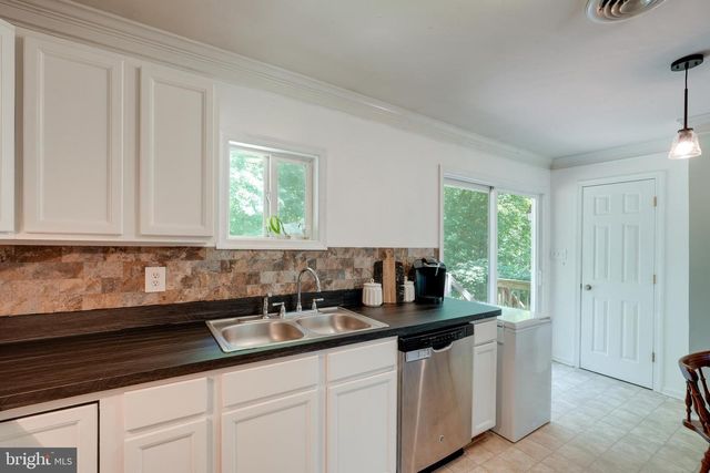 13340 COUNTYLINE CHURCH RD, Woodford, VA 22580