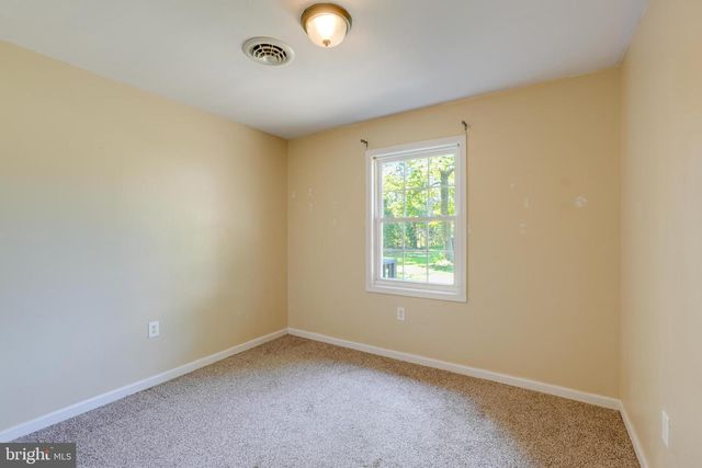 13340 COUNTYLINE CHURCH RD, Woodford, VA 22580
