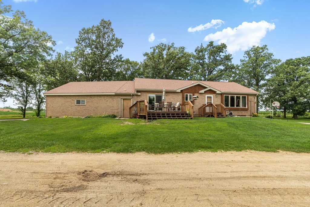 43054 105th Avenue, Rice, MN 56367