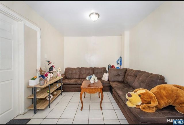 337-379 Ellison, Paterson, NJ 07501