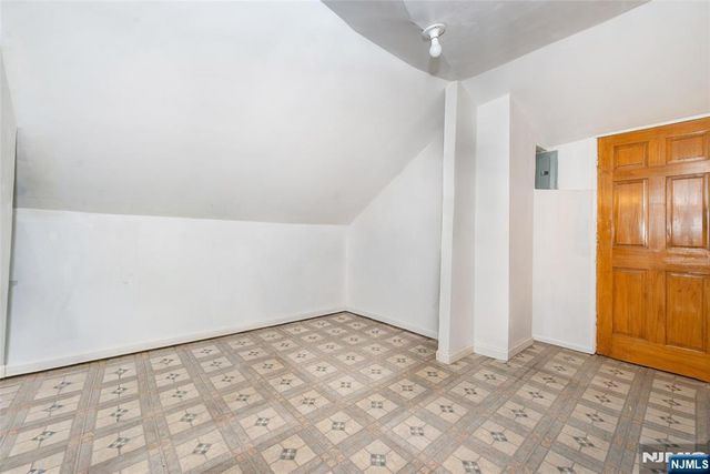 337-379 Ellison, Paterson, NJ 07501