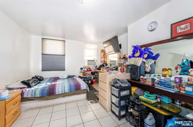 337-379 Ellison, Paterson, NJ 07501