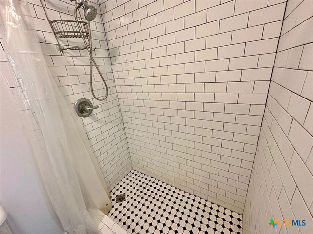 1419 Alamo Street B, San Marcos, TX 78666
