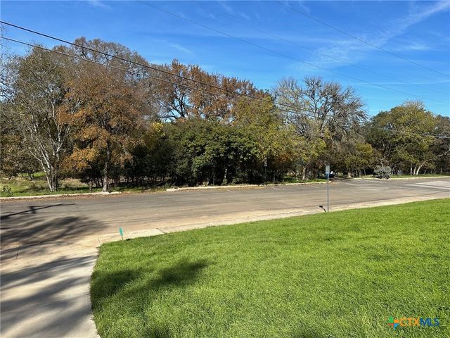 1419 Alamo Street B, San Marcos, TX 78666
