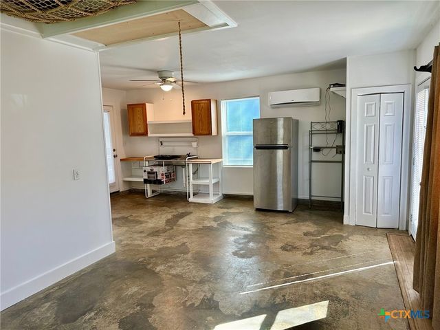 1419 Alamo Street B, San Marcos, TX 78666