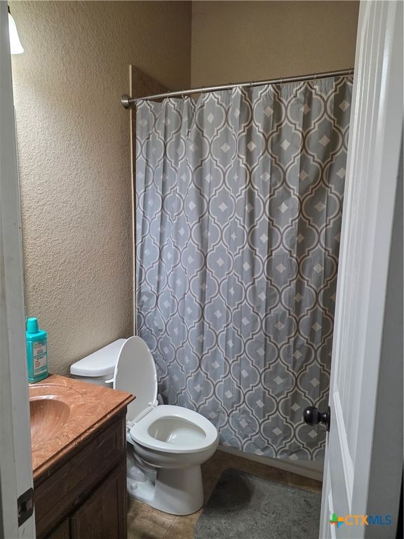 Image 14 of property listing at 707 Brooklyn Kay Drive, Killeen, TX 76542