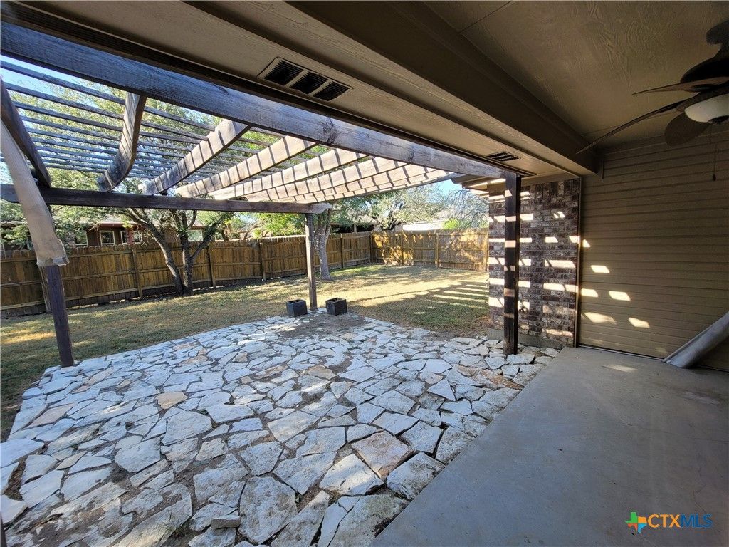 Image 7 of property listing at 707 Brooklyn Kay Drive, Killeen, TX 76542