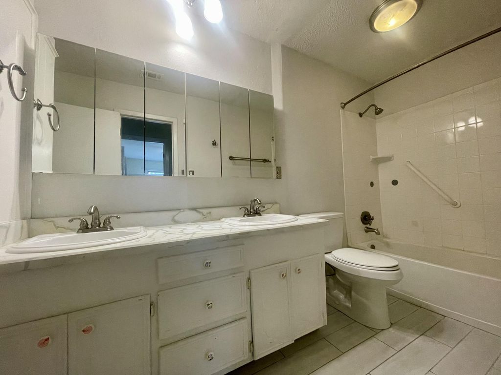Image 16 of property listing at 2930 Sierra Circle, San Angelo, TX 76904