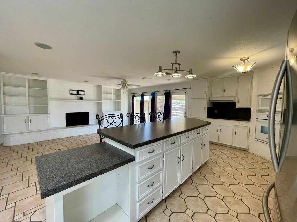 Image 4 of property listing at 2930 Sierra Circle, San Angelo, TX 76904