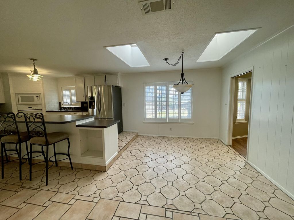 Image 7 of property listing at 2930 Sierra Circle, San Angelo, TX 76904
