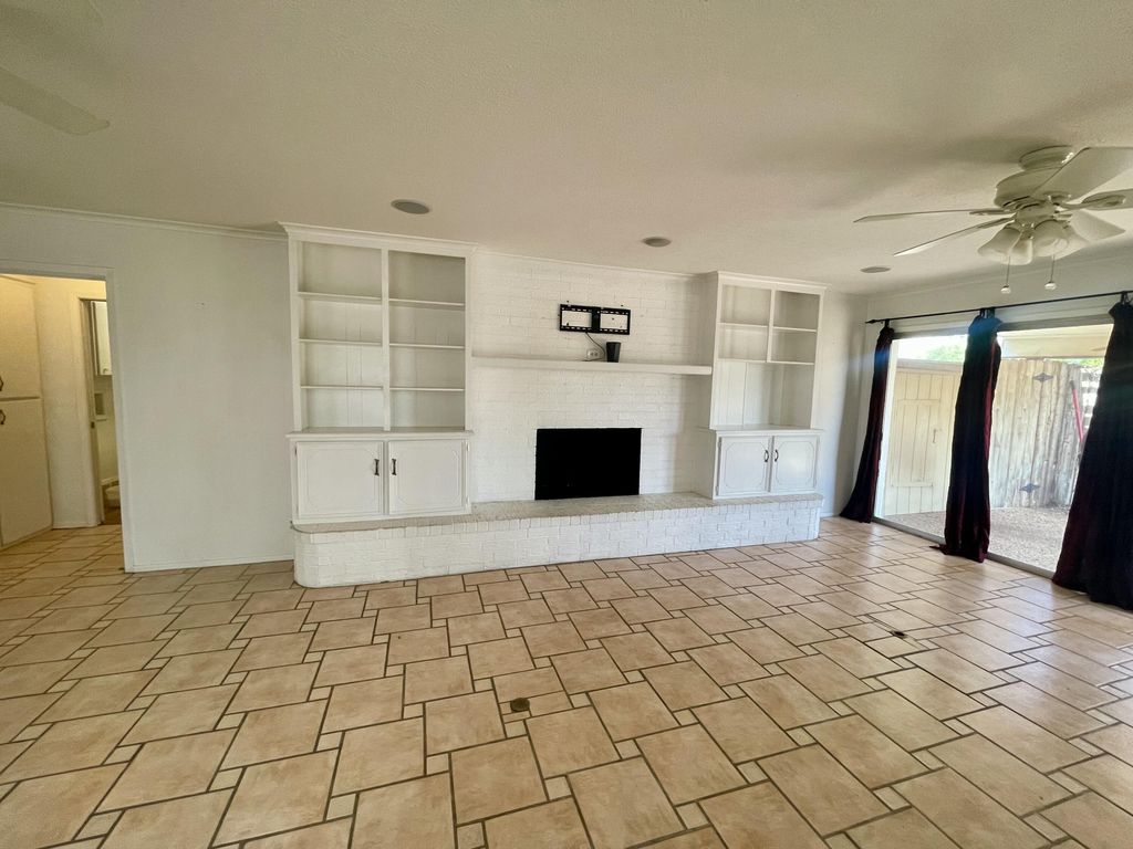 Image 8 of property listing at 2930 Sierra Circle, San Angelo, TX 76904