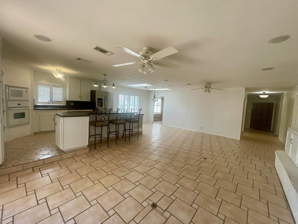 Image 9 of property listing at 2930 Sierra Circle, San Angelo, TX 76904