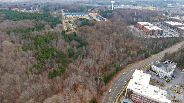 151 Crossrail Road, Mooresville, NC 28115