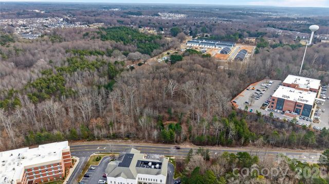151 Crossrail Road, Mooresville, NC 28115