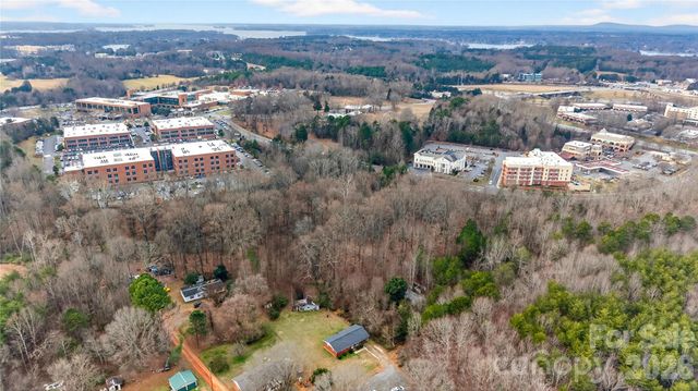 151 Crossrail Road, Mooresville, NC 28115