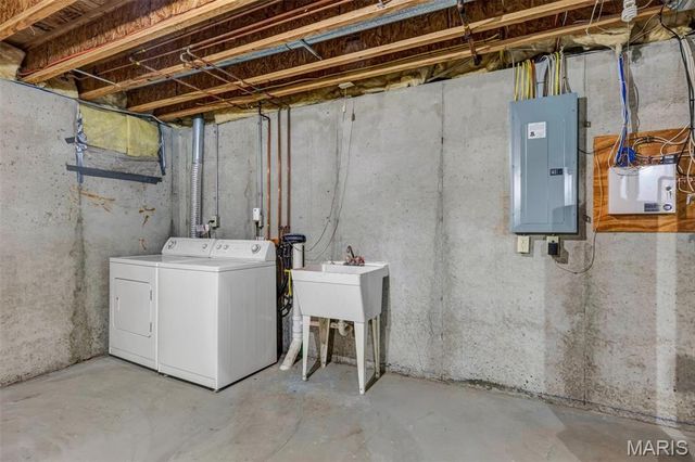 3559 Pearson Pointe Court, St Louis, MO 63129