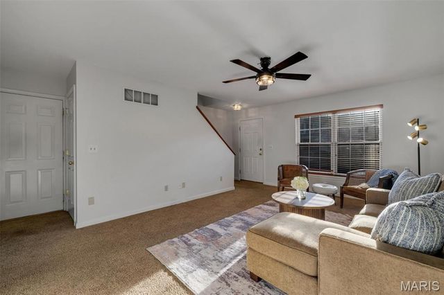 3559 Pearson Pointe Court, St Louis, MO 63129