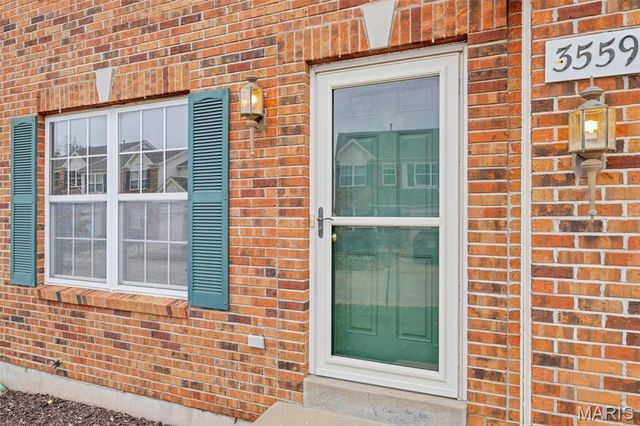 3559 Pearson Pointe Court, St Louis, MO 63129