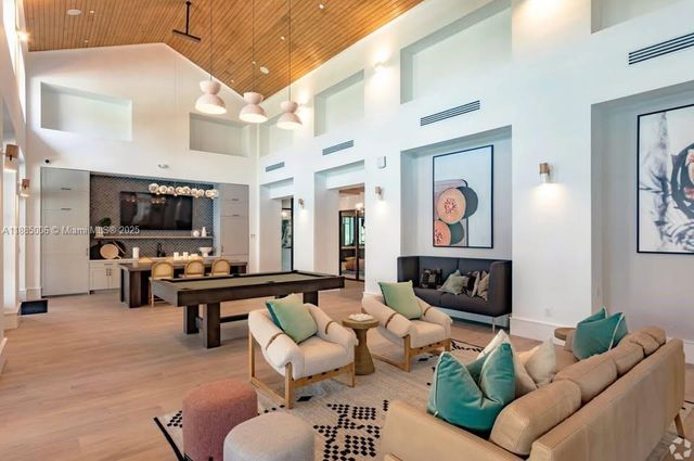 8894 NW 44 St 6-114, Sunrise, FL 33351